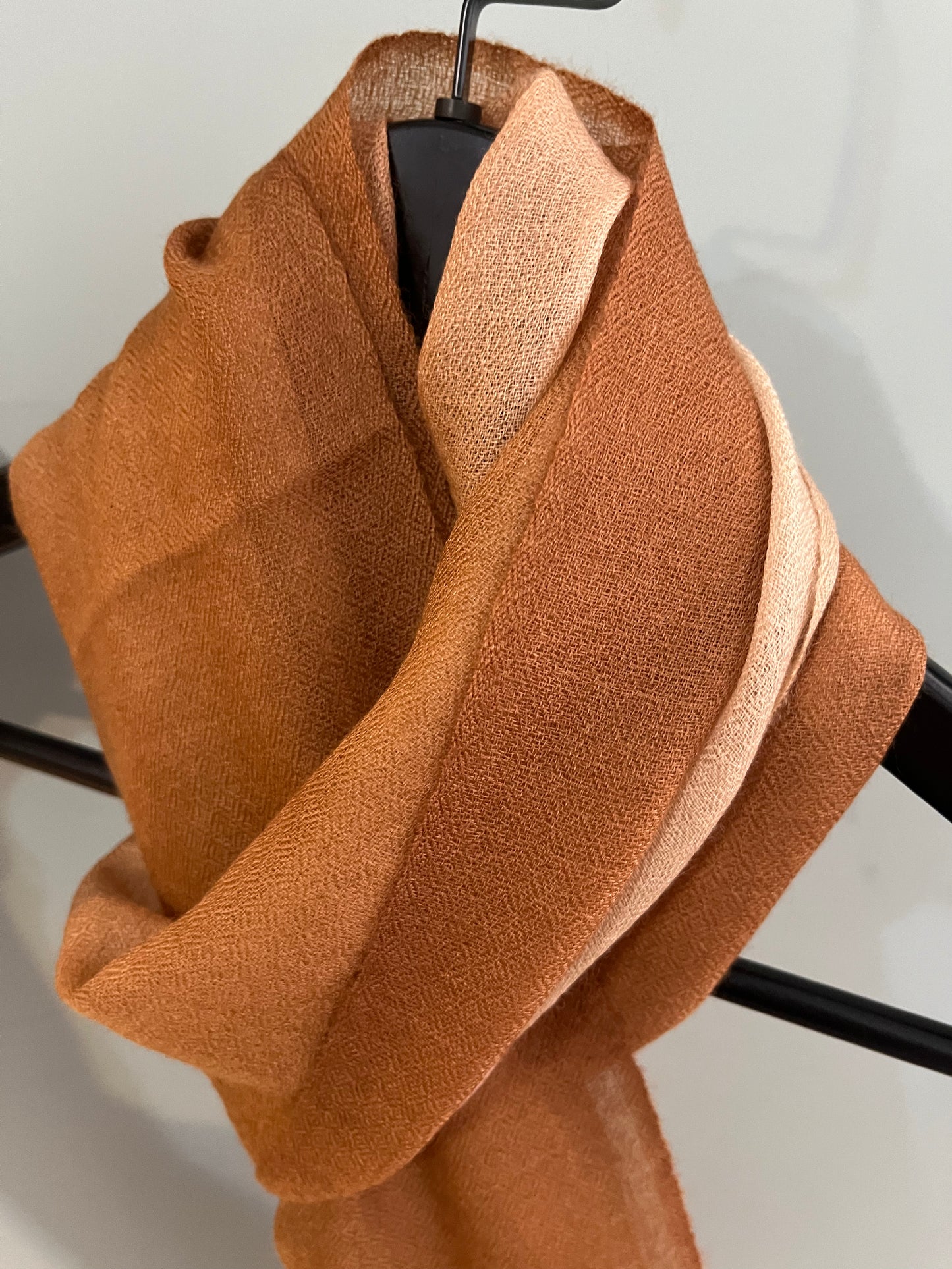 Grade A Cashmere-Shaded Diamond Pattern Versatile Scarf