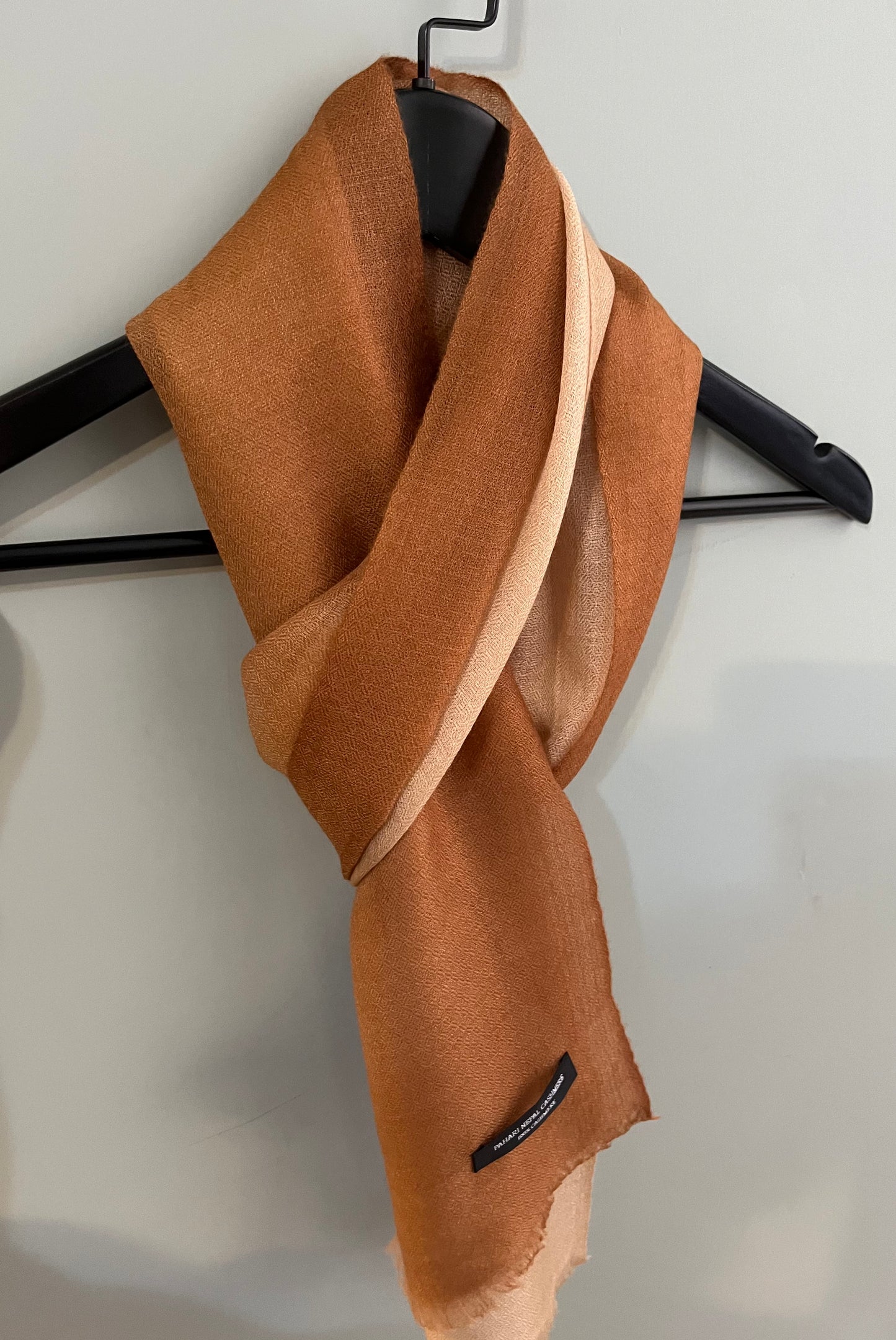 Grade A Cashmere-Shaded Diamond Pattern Versatile Scarf